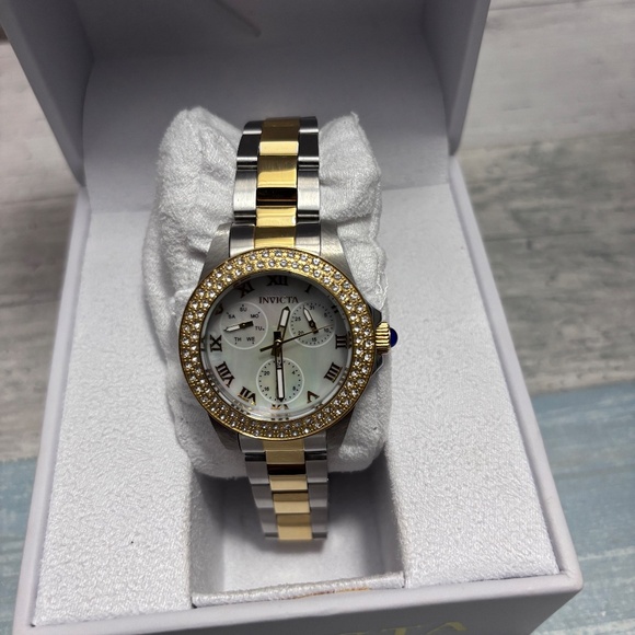Invicta Angel Women's Watch Mother of Pearl - Picture 5 of 16